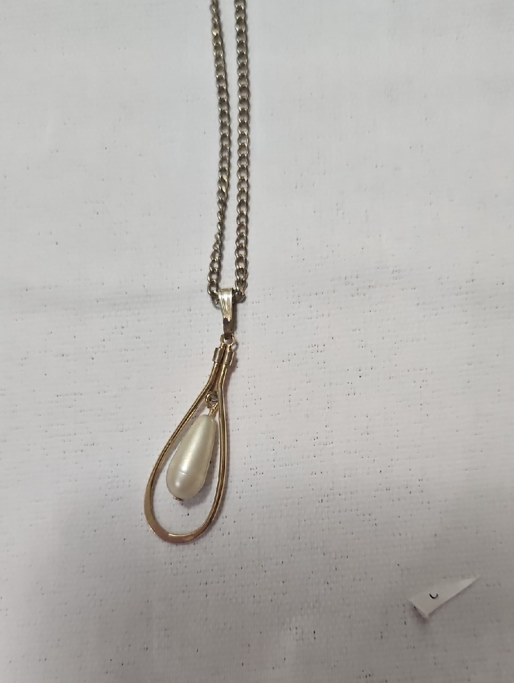 Gold Teardrop Pearl Pendant Necklace - Unbranded